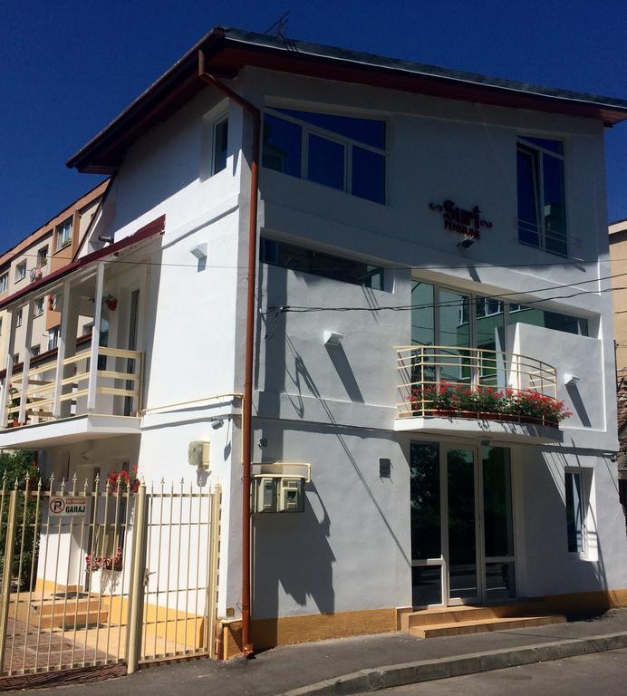 Suri Guesthouse Braşov Exterior foto